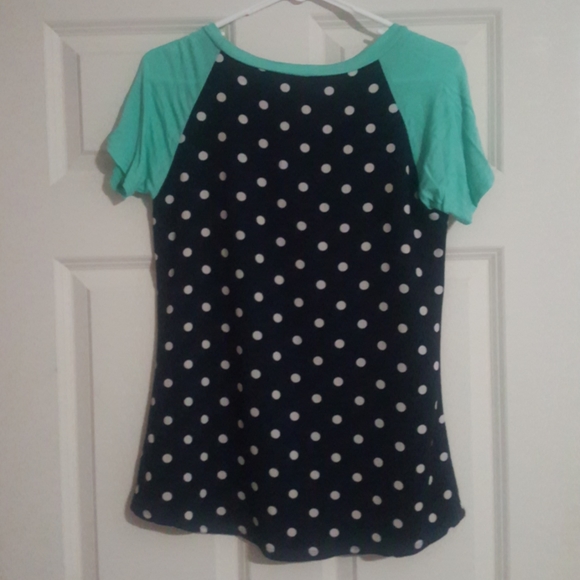 Boutique Top - Picture 2 of 3